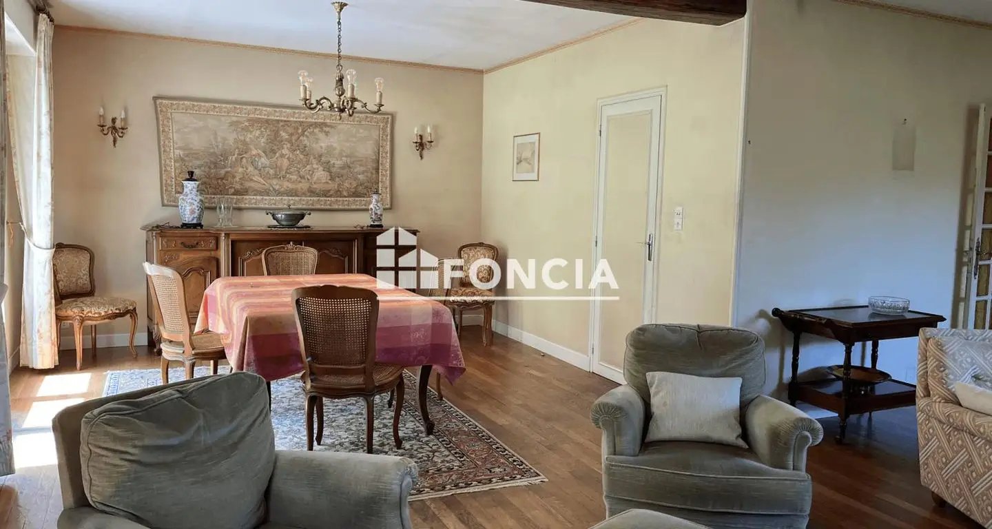 Maison à vendre, 252m², Chalandry