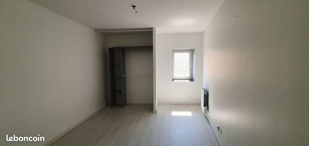 Appartement à louer, 66m², Privas