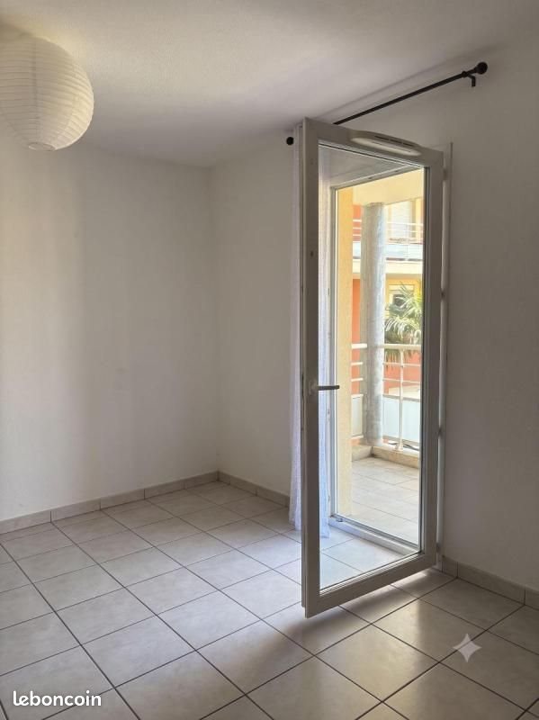 Appartement à louer, 19m², Privas