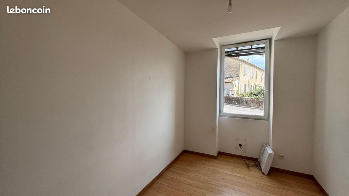 Appartement à louer, 81m², Coux
