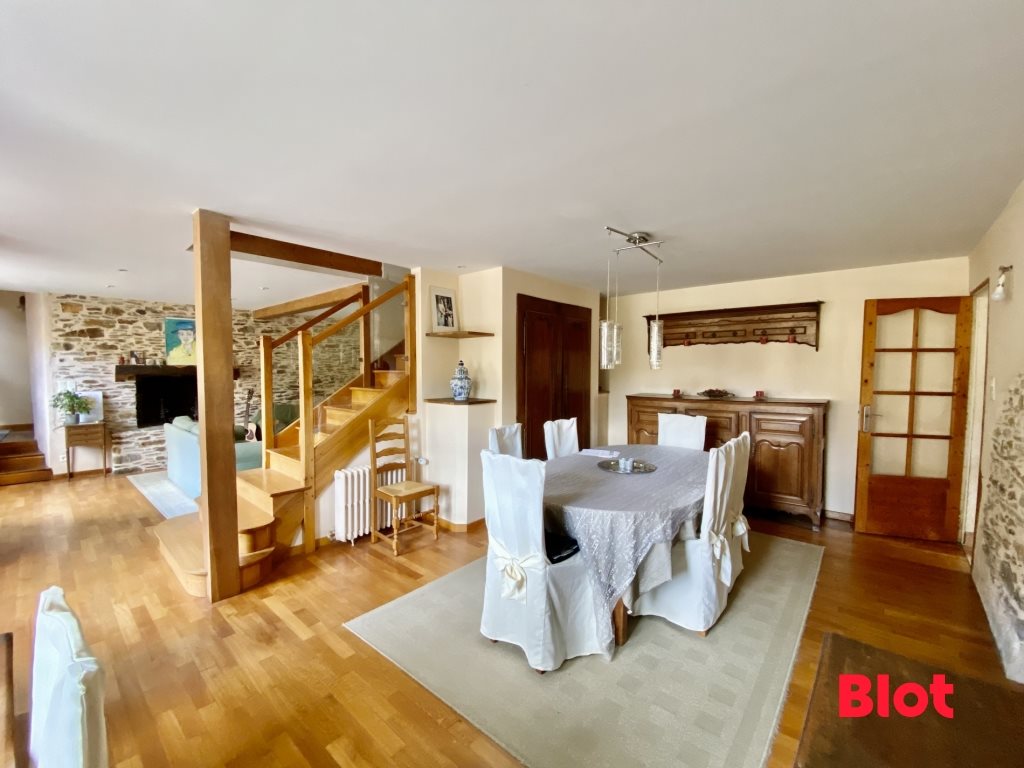 Maison à vendre, 173m², Saint-Uniac