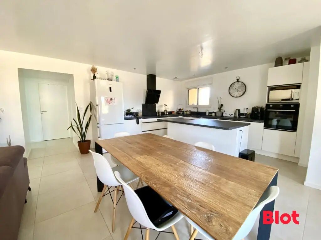 Maison à vendre, 123m², Saint-Uniac