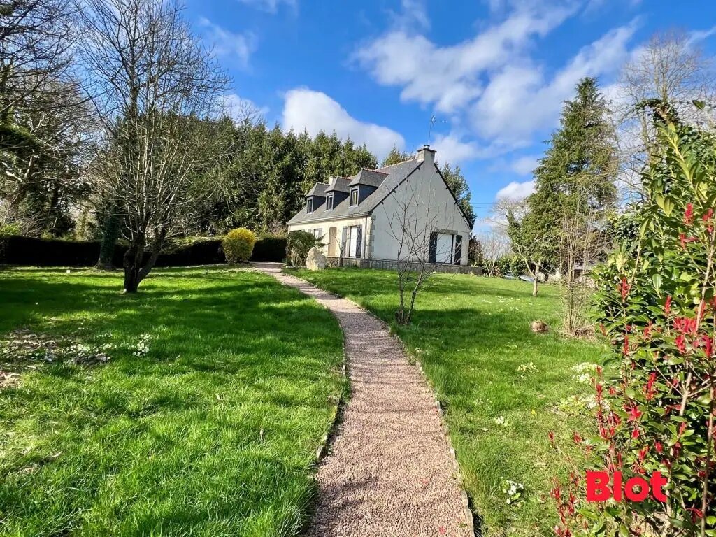 Maison à vendre, 173m², Ménéac