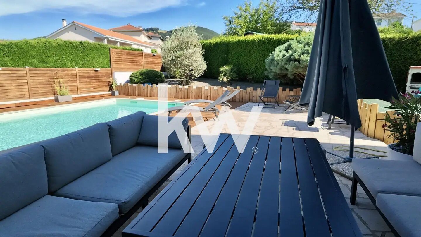 Maison à vendre, 170m², Le Chambon-Feugerolles