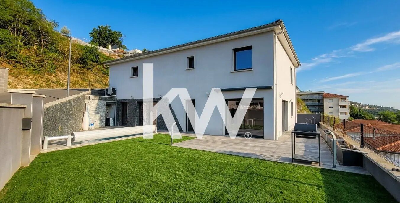 Maison à vendre, 155m², Saint-Genest-Lerpt