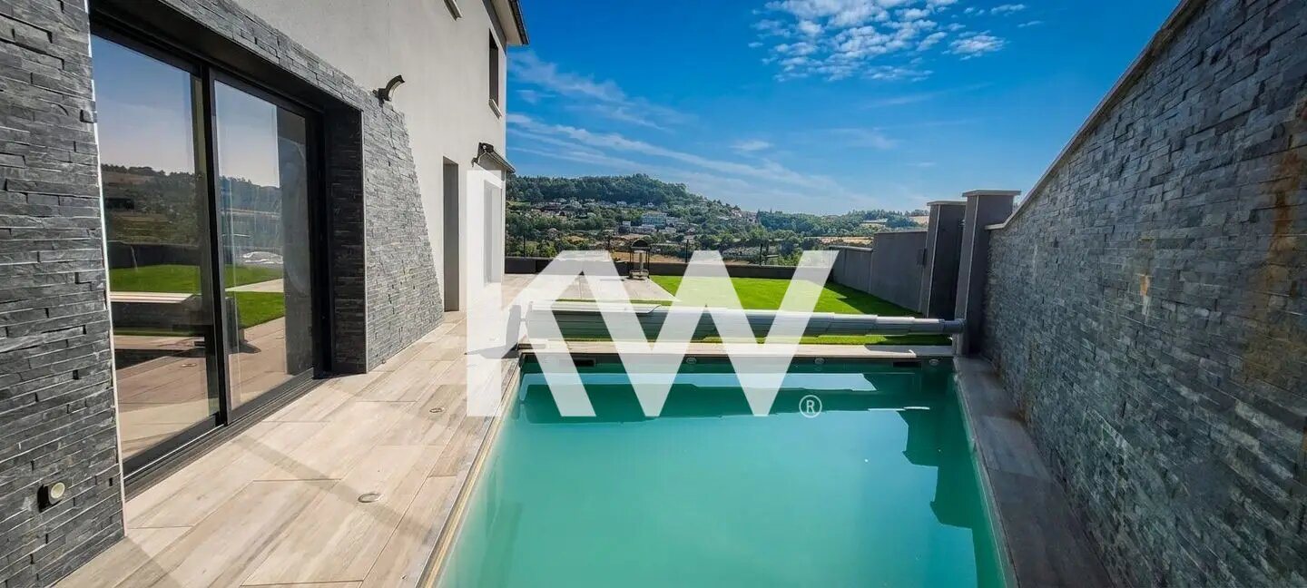 Maison à vendre, 155m², Saint-Genest-Lerpt