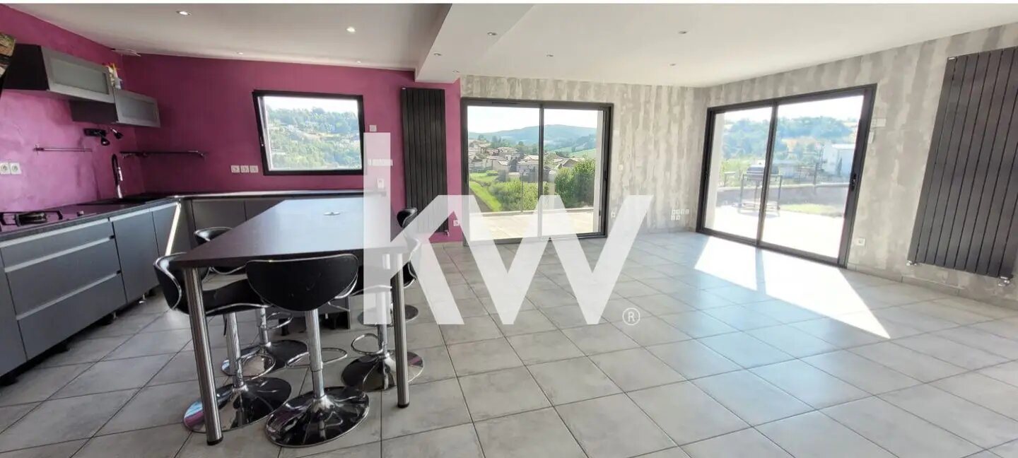 Maison à vendre, 155m², Saint-Genest-Lerpt