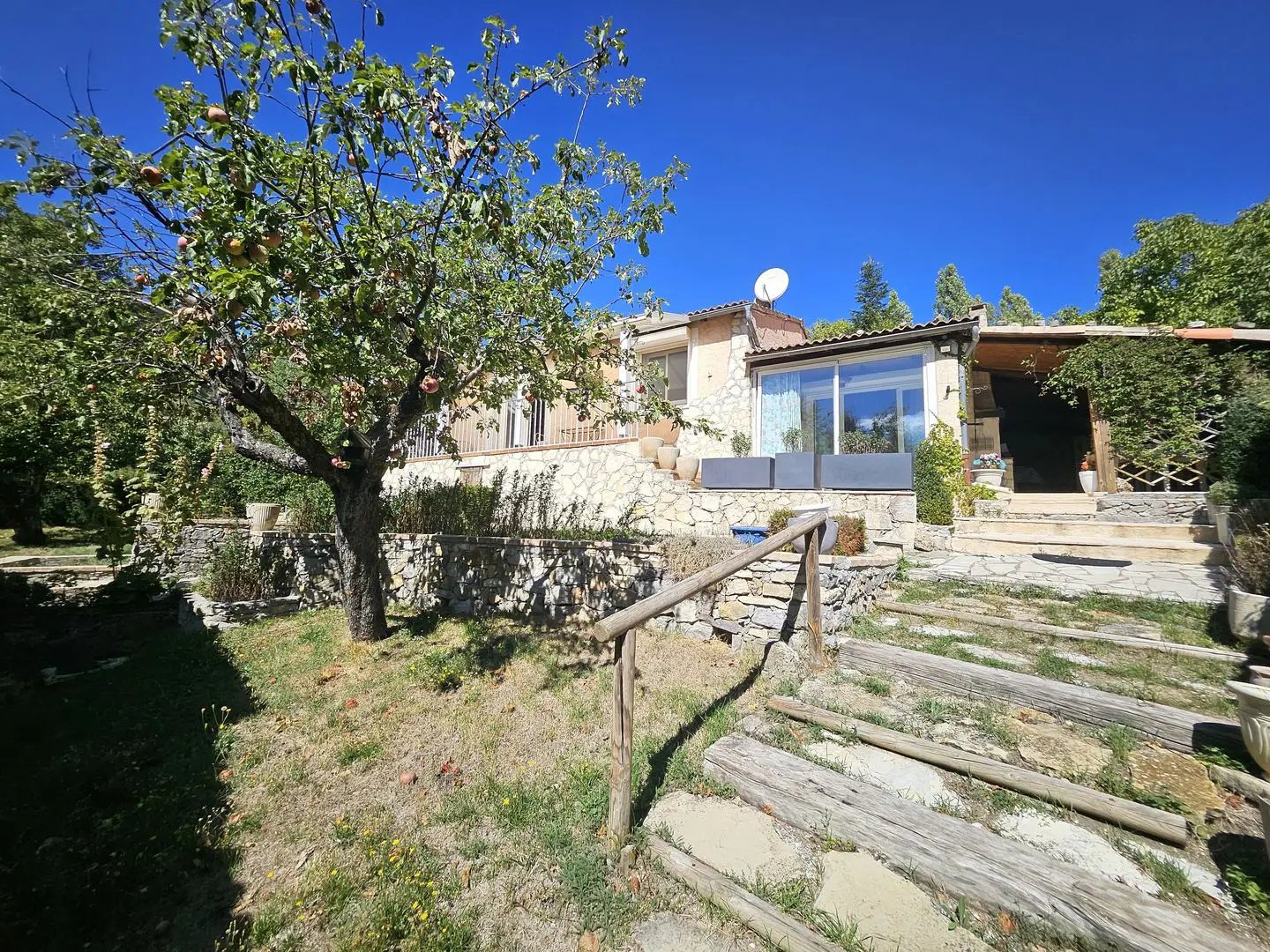 Maison à vendre, 78m², Castellane