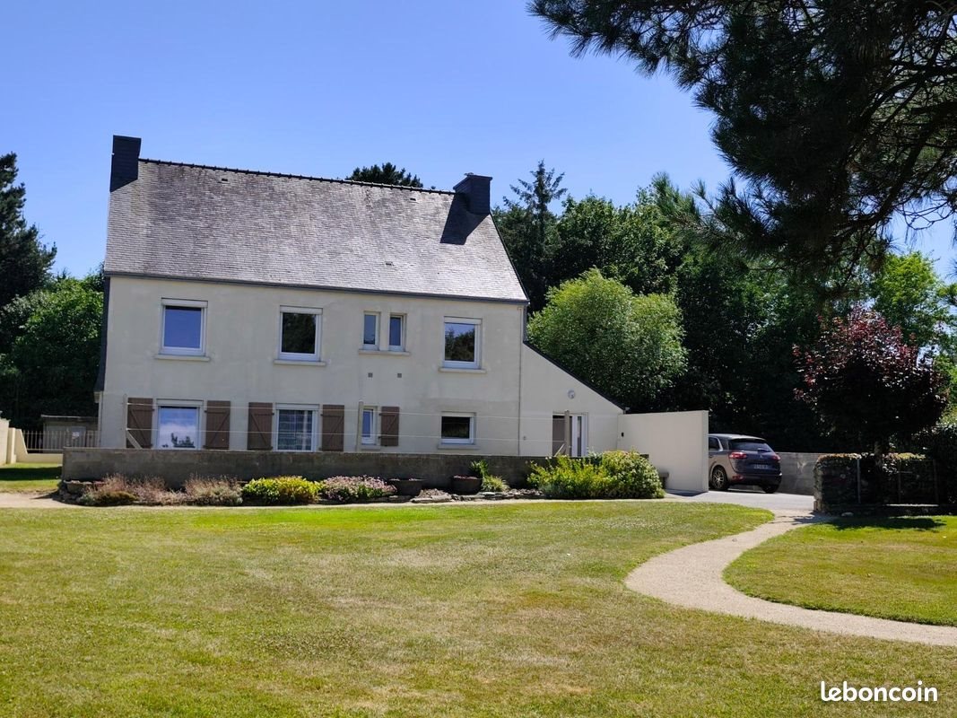 Maison à vendre, 191m², Plomodiern
