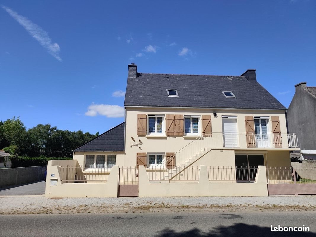 Maison à vendre, 191m², Plomodiern