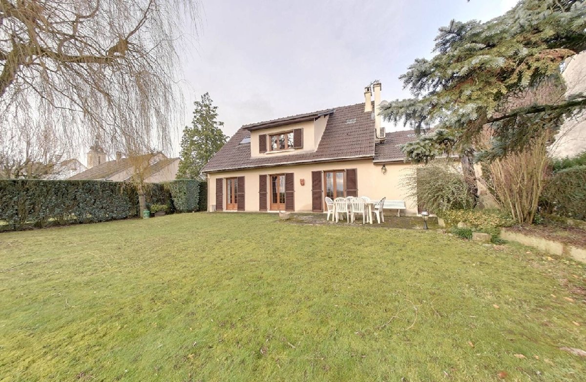 Maison à vendre, 140m², Neufmoutiers-en-Brie