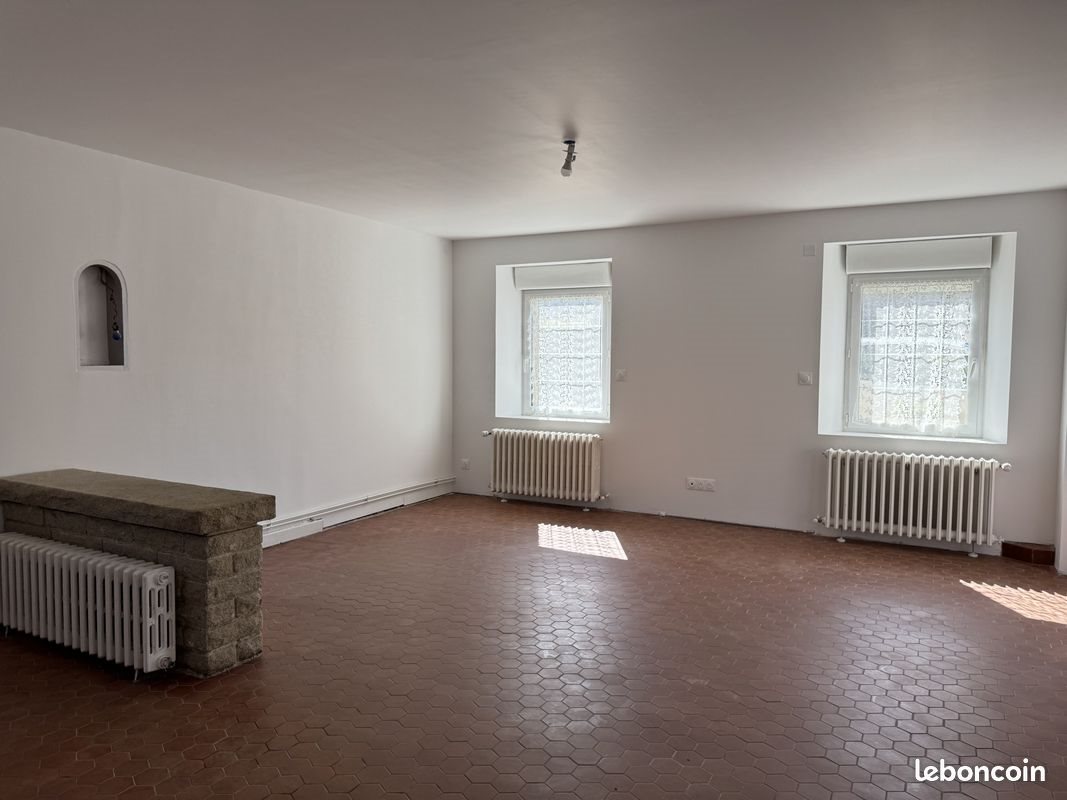 Maison à vendre, 108m², Trélévern