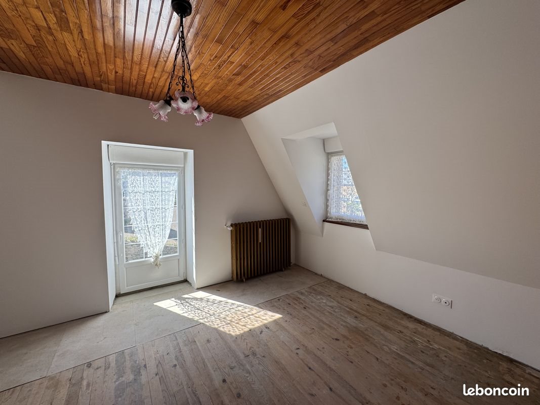 Maison à vendre, 108m², Trélévern