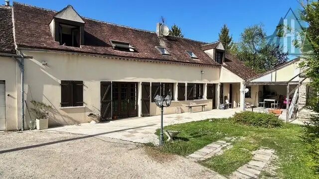 Maison à vendre, 169m², Hermé