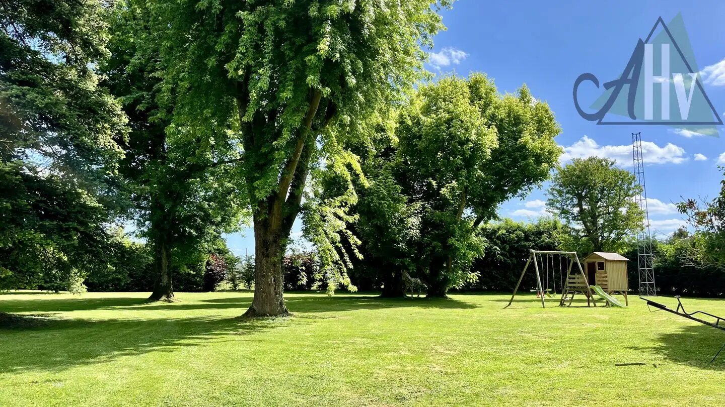 Maison à vendre, 416m², Maison-Rouge