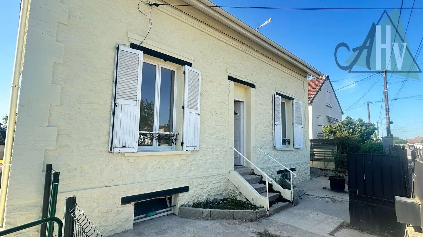 Maison à vendre, 122m², Saint-Hilliers