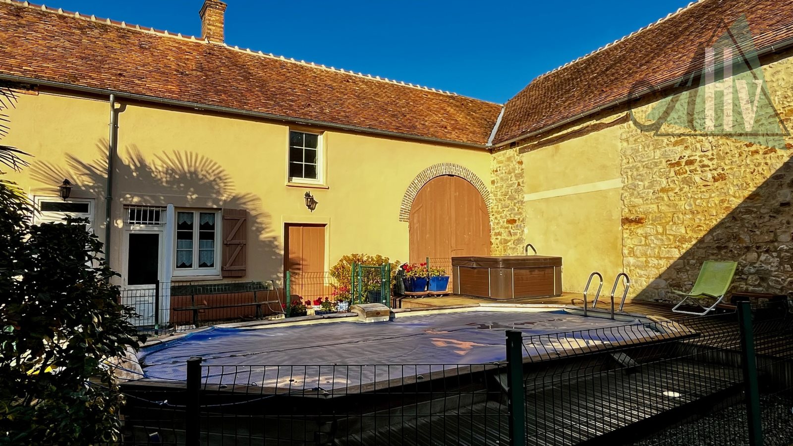 Maison à vendre, 268m², Thoury-Férottes