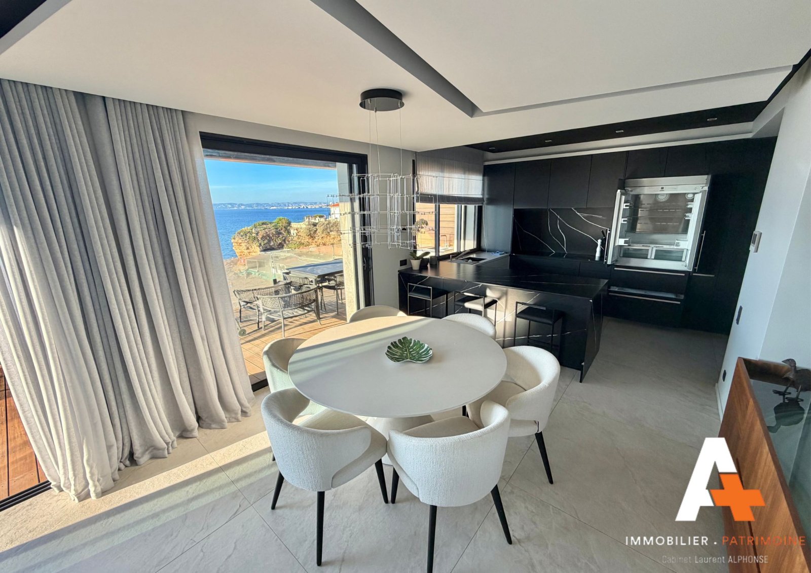 Appartement à louer, 143m², Marseille 8ème