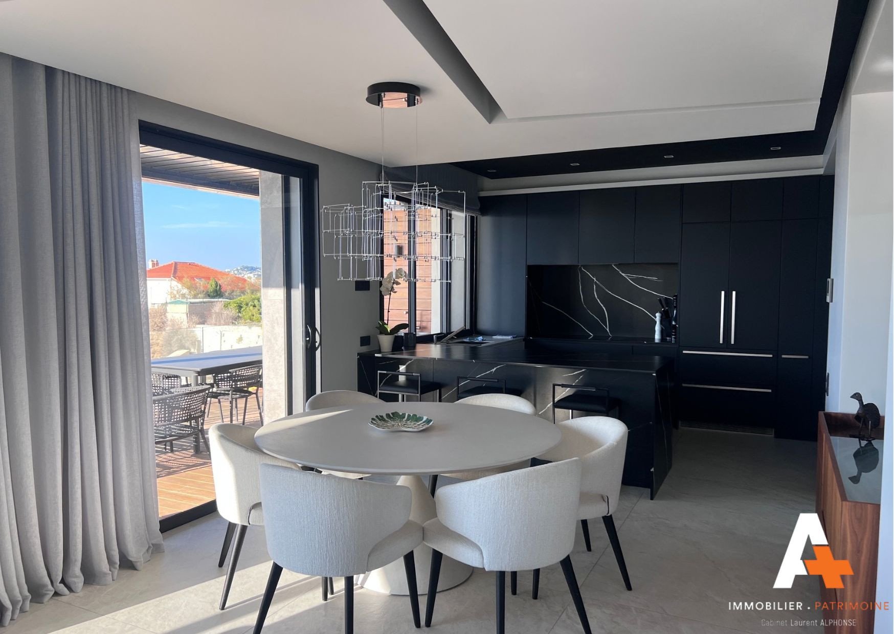 Appartement à louer, 144m², Marseille 8ème