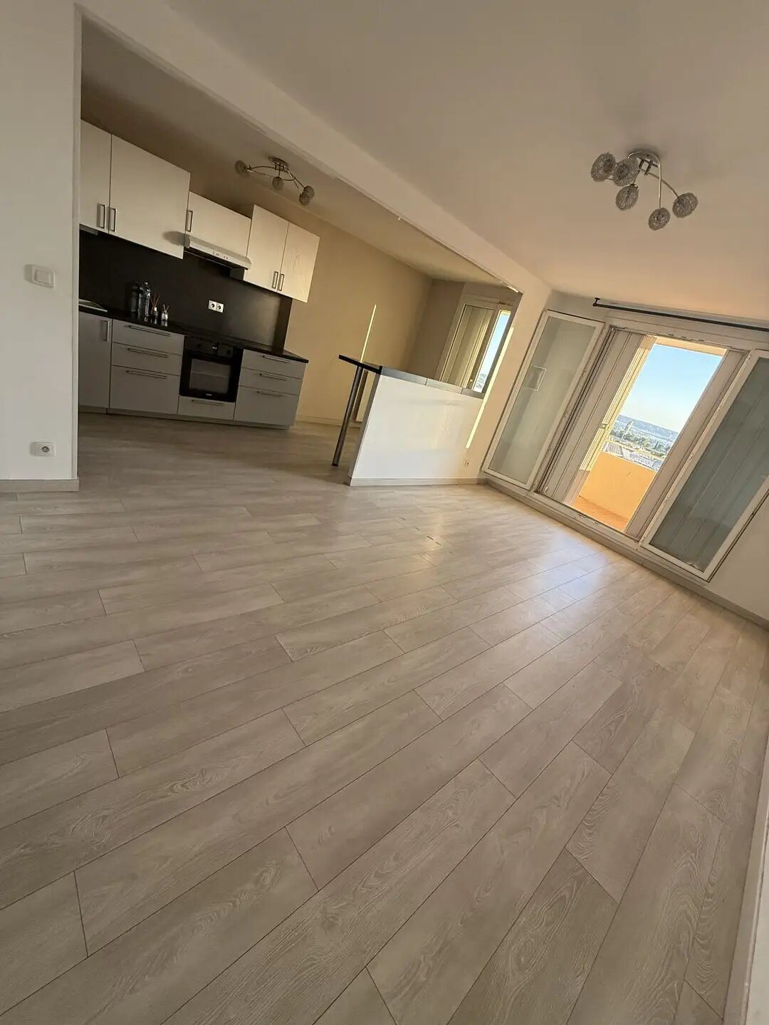 Appartement à louer, 68m², Vitrolles