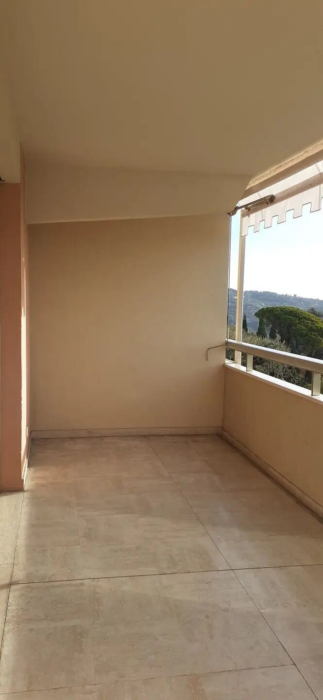 Appartement à louer, 70m², Grasse