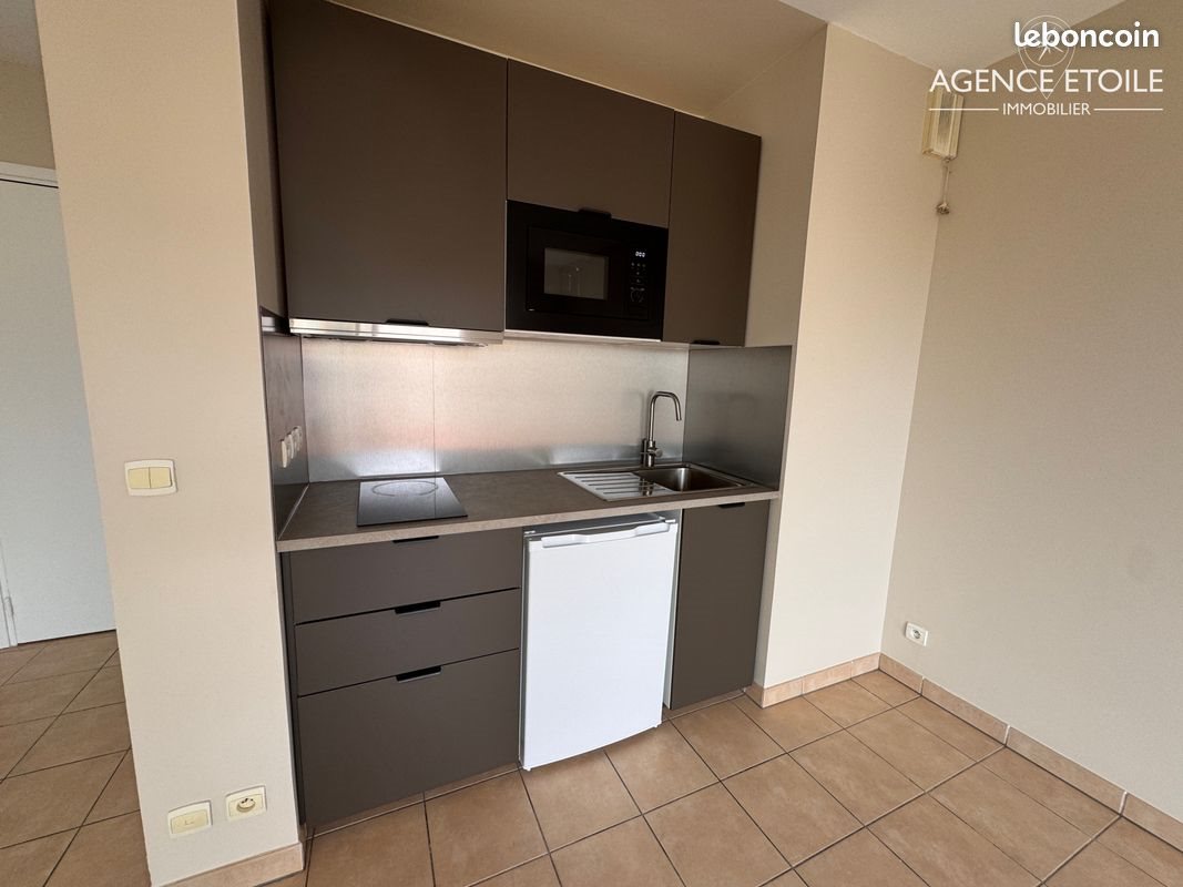 Appartement à louer, 25m², Marseille 5ème
