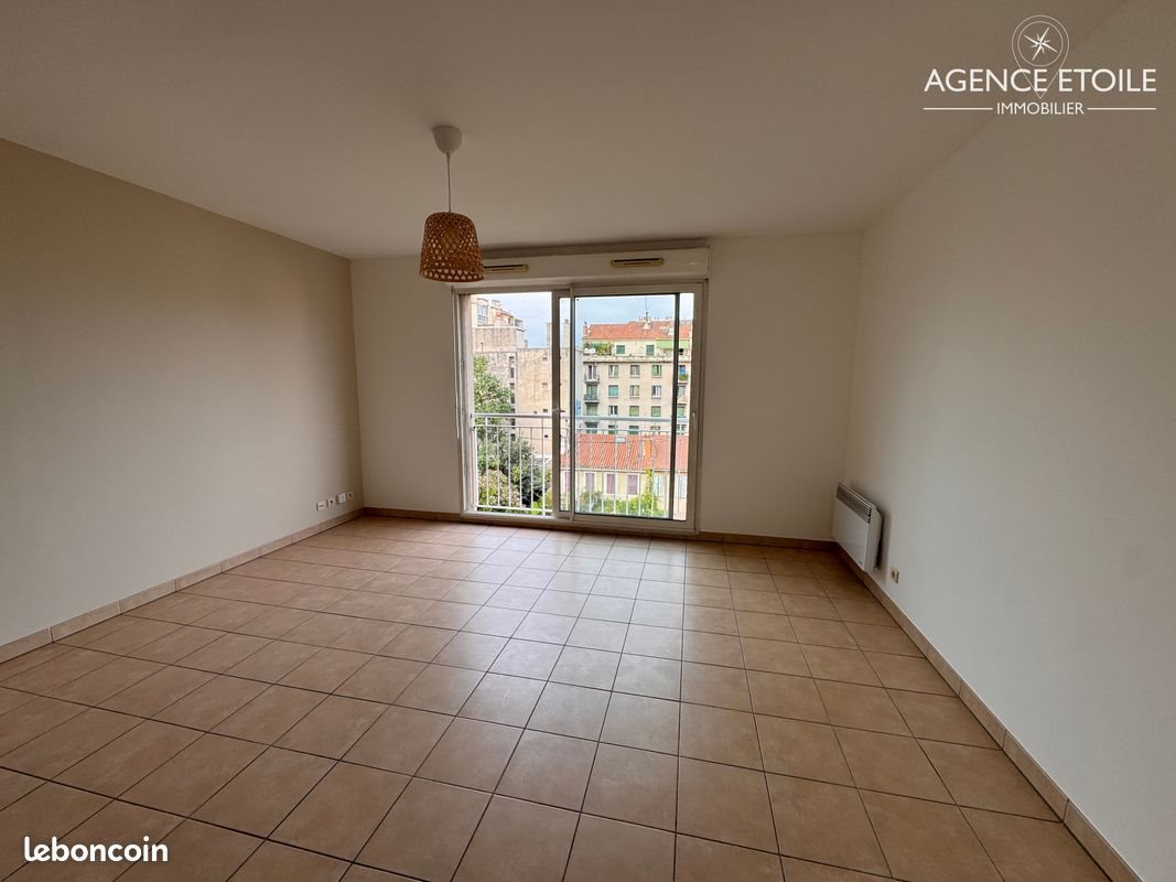 Appartement à louer, 25m², Marseille 5ème