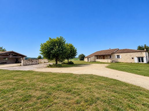 Maison 5 pièces 185 m² · à Saint-Aubin · 185 m² · 379 900 €