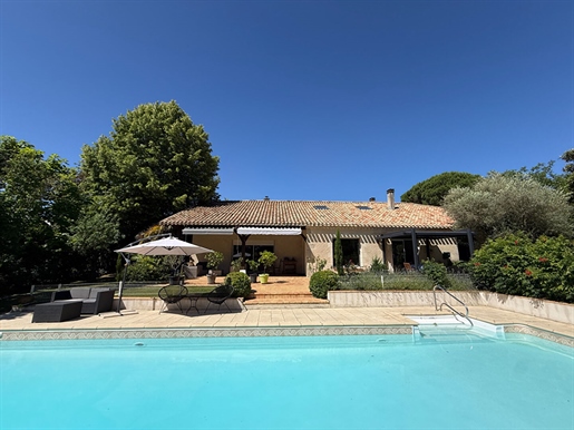 Maison 6 pièces 236 m² · à Cancon · 236 m² · 420 000 €