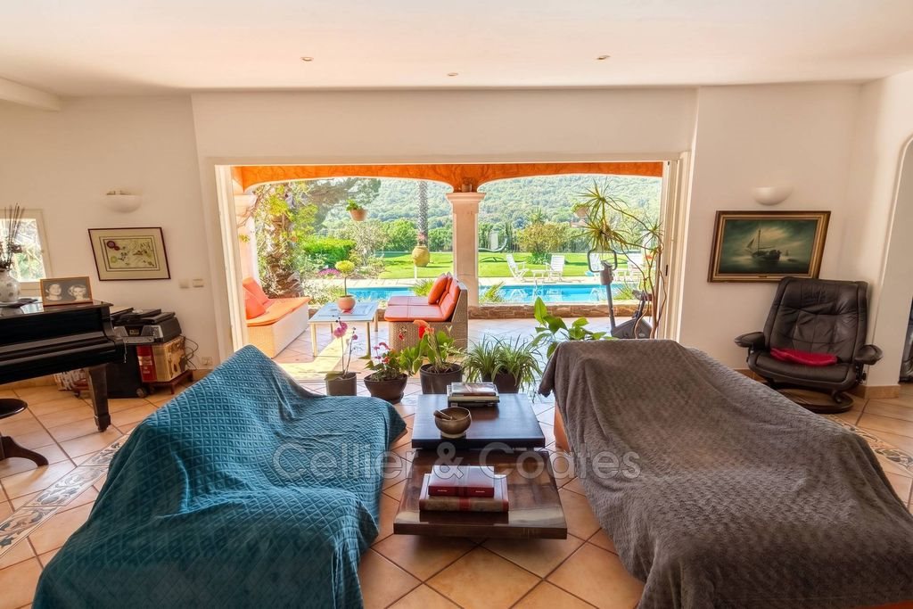 Maison à vendre, 229m², Bormes-les-Mimosas