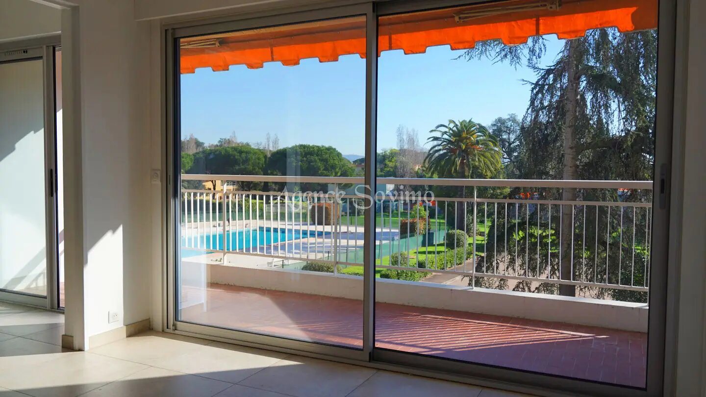 Appartement à louer, 69m², Mandelieu-la-Napoule