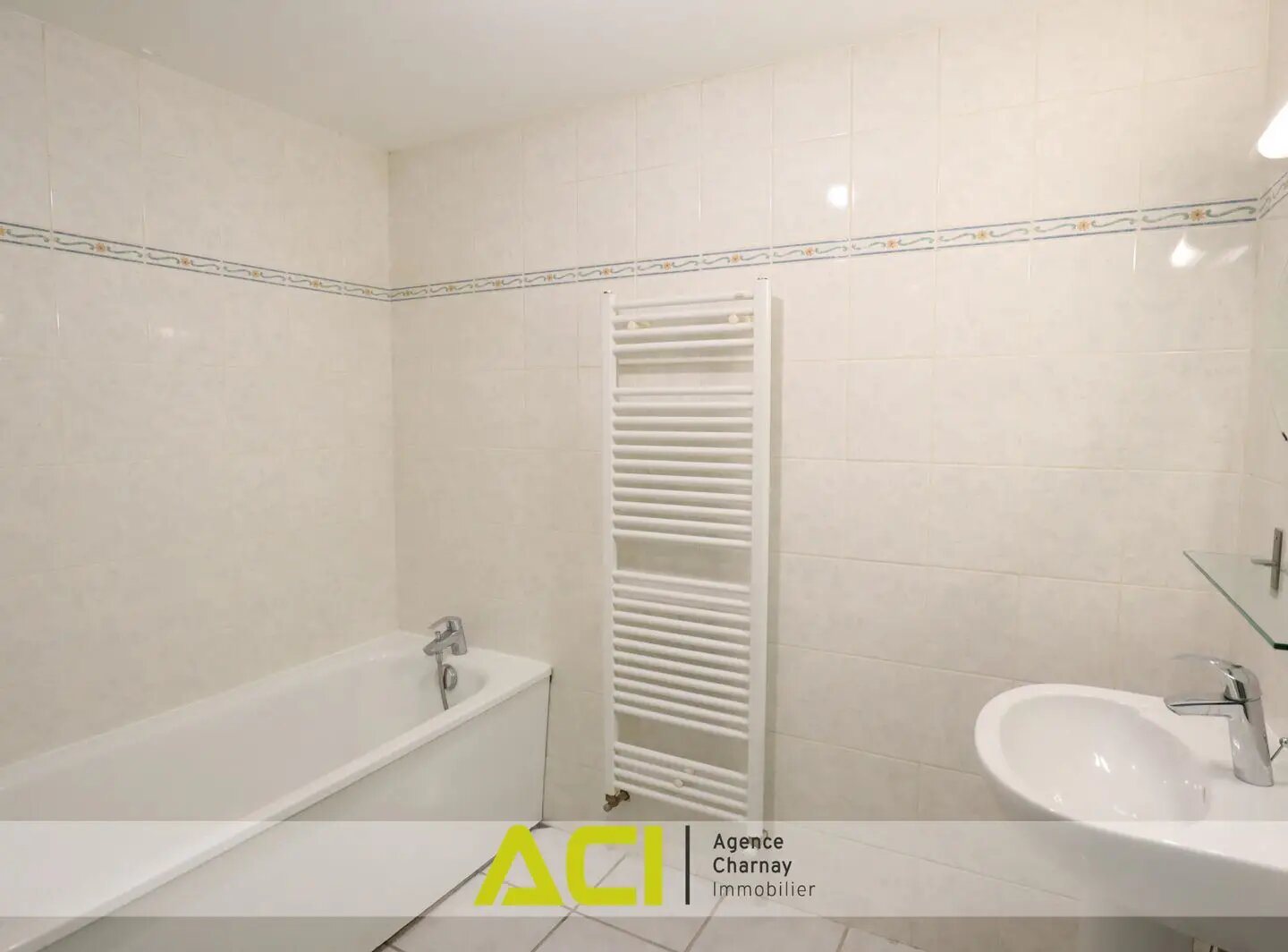 Appartement à louer, 33m², Saint-Albain