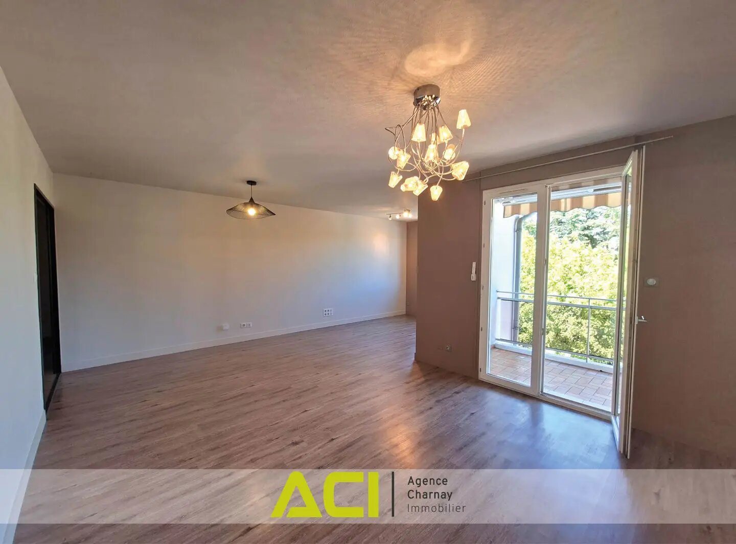 Appartement à louer, 110m², Charnay-lès-Mâcon