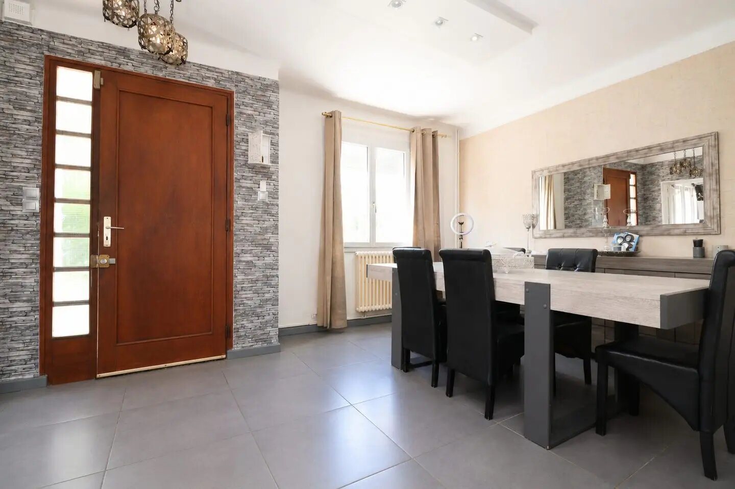 Maison à vendre, 230m², Brochon