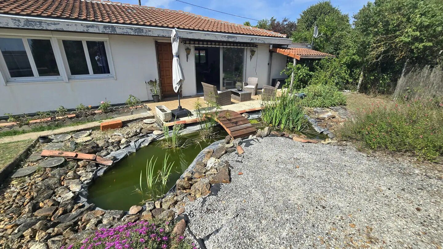 Maison à vendre, 102m², Dangé-Saint-Romain