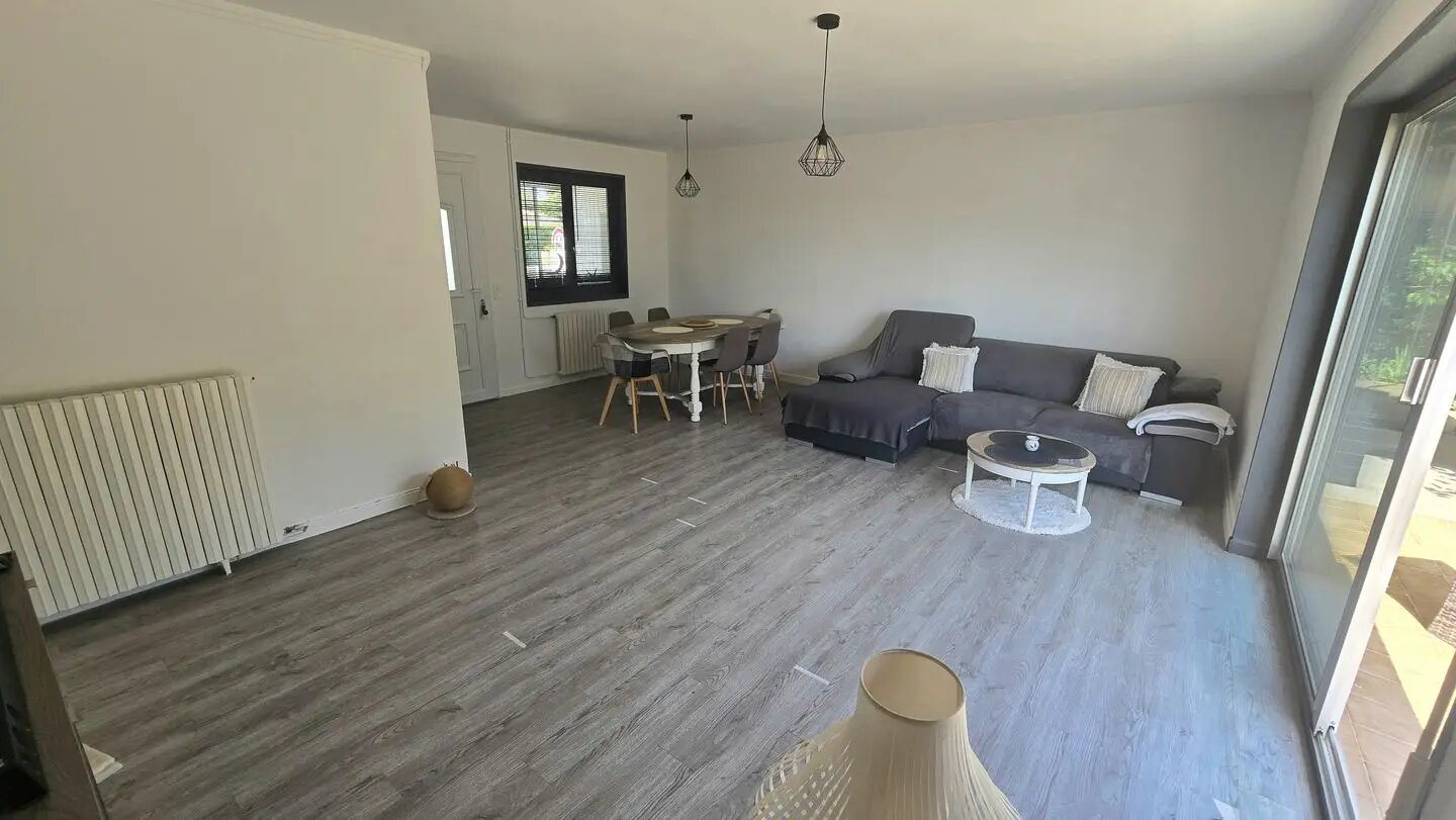 Maison à vendre, 102m², Dangé-Saint-Romain