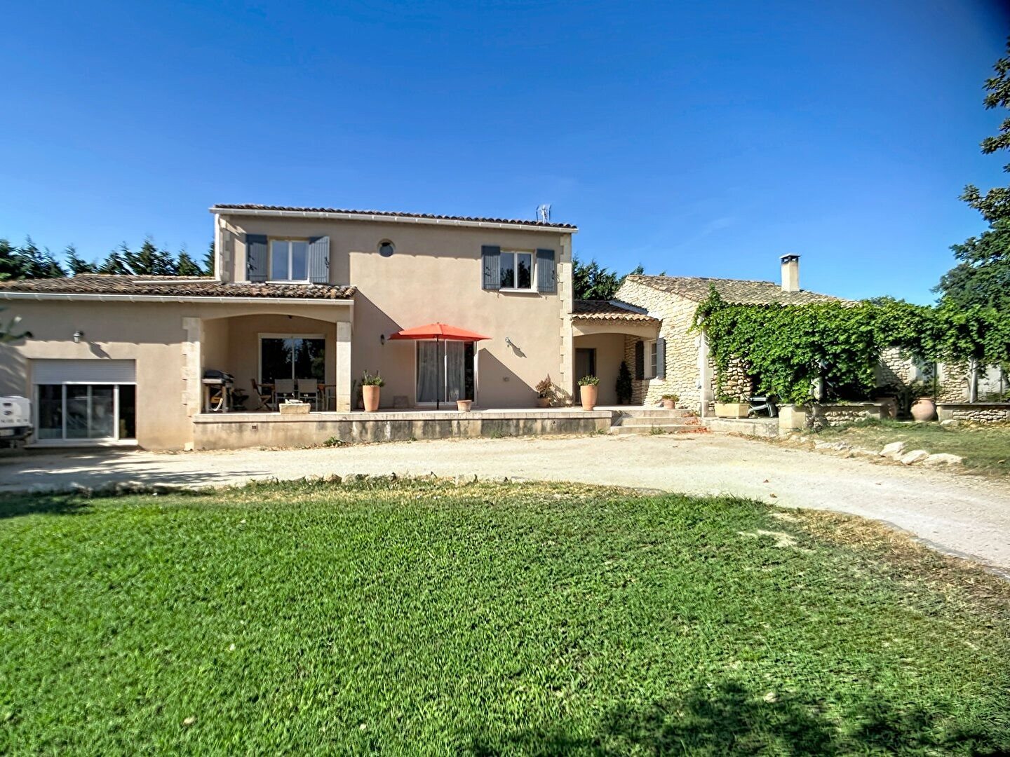 Maison à vendre, 247m², Eyragues