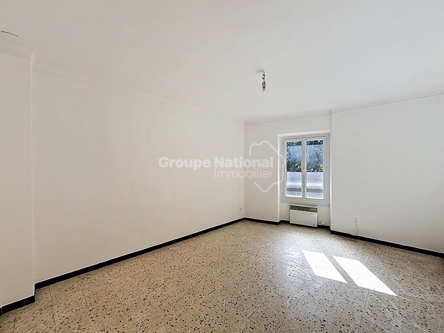 Appartement à louer, 95m², Noves
