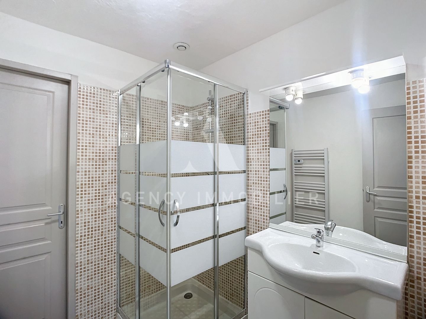 Appartement à louer, 45m², Châteaurenard