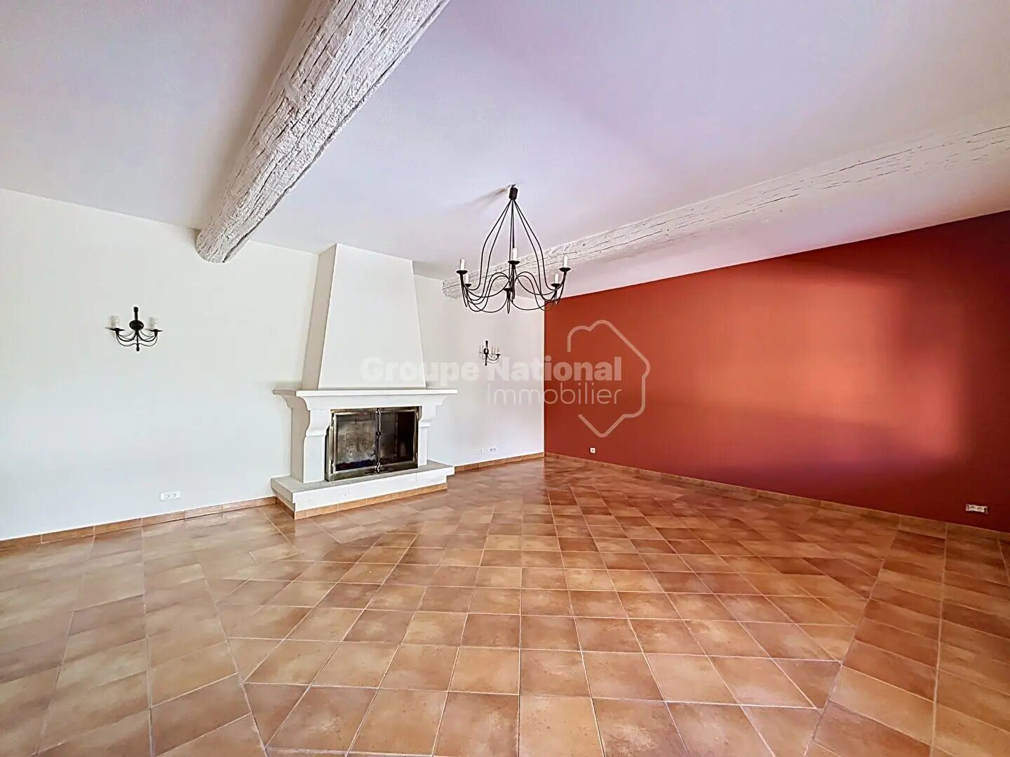 Maison à louer, 206m², Châteaurenard