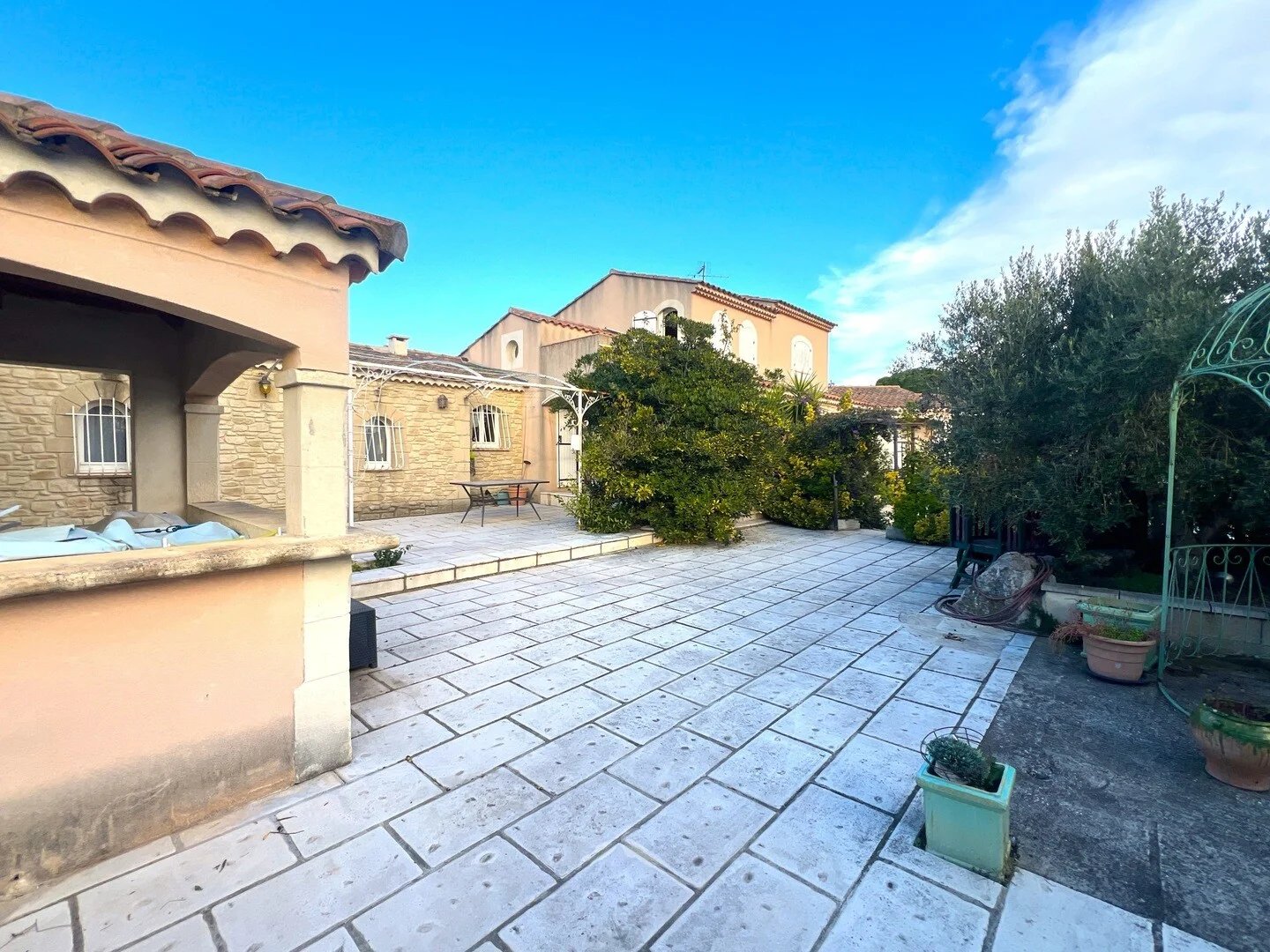 Maison à vendre, 250m², Arles