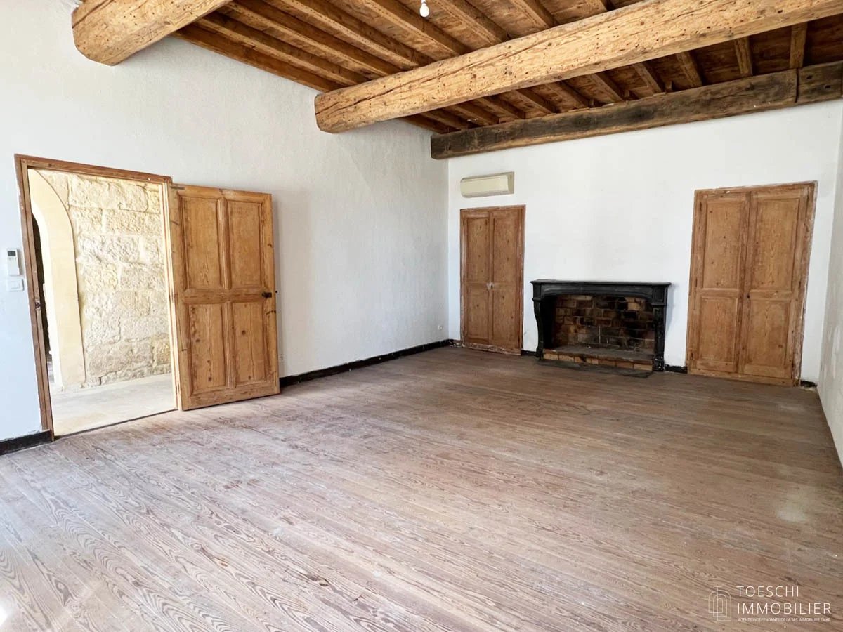 Maison à vendre, 1300m², Arles