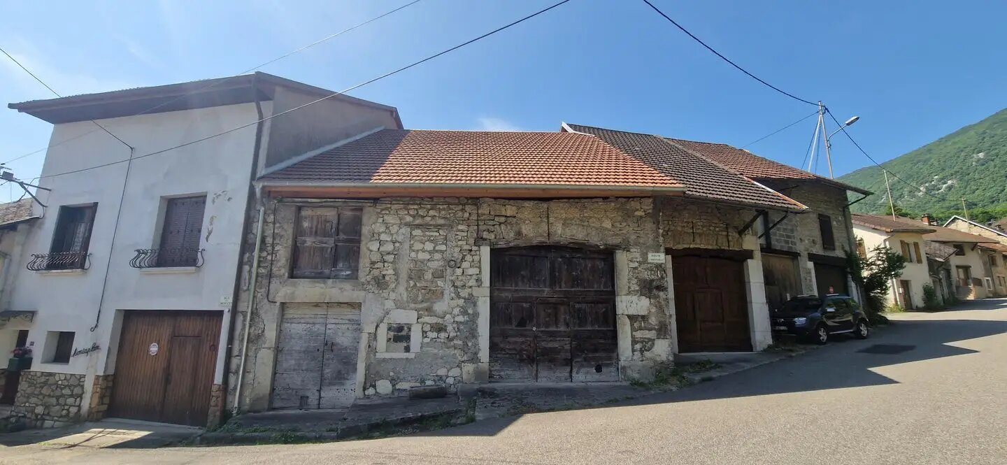 Maison à vendre, 200m², Virieu-le-Grand