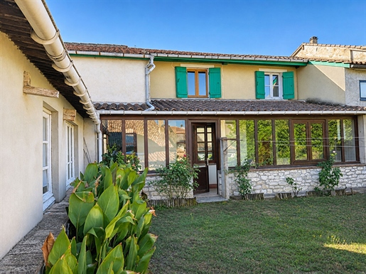 Maison 6 pièces 107 m² · à Villeréal · 107 m² · 194 000 €