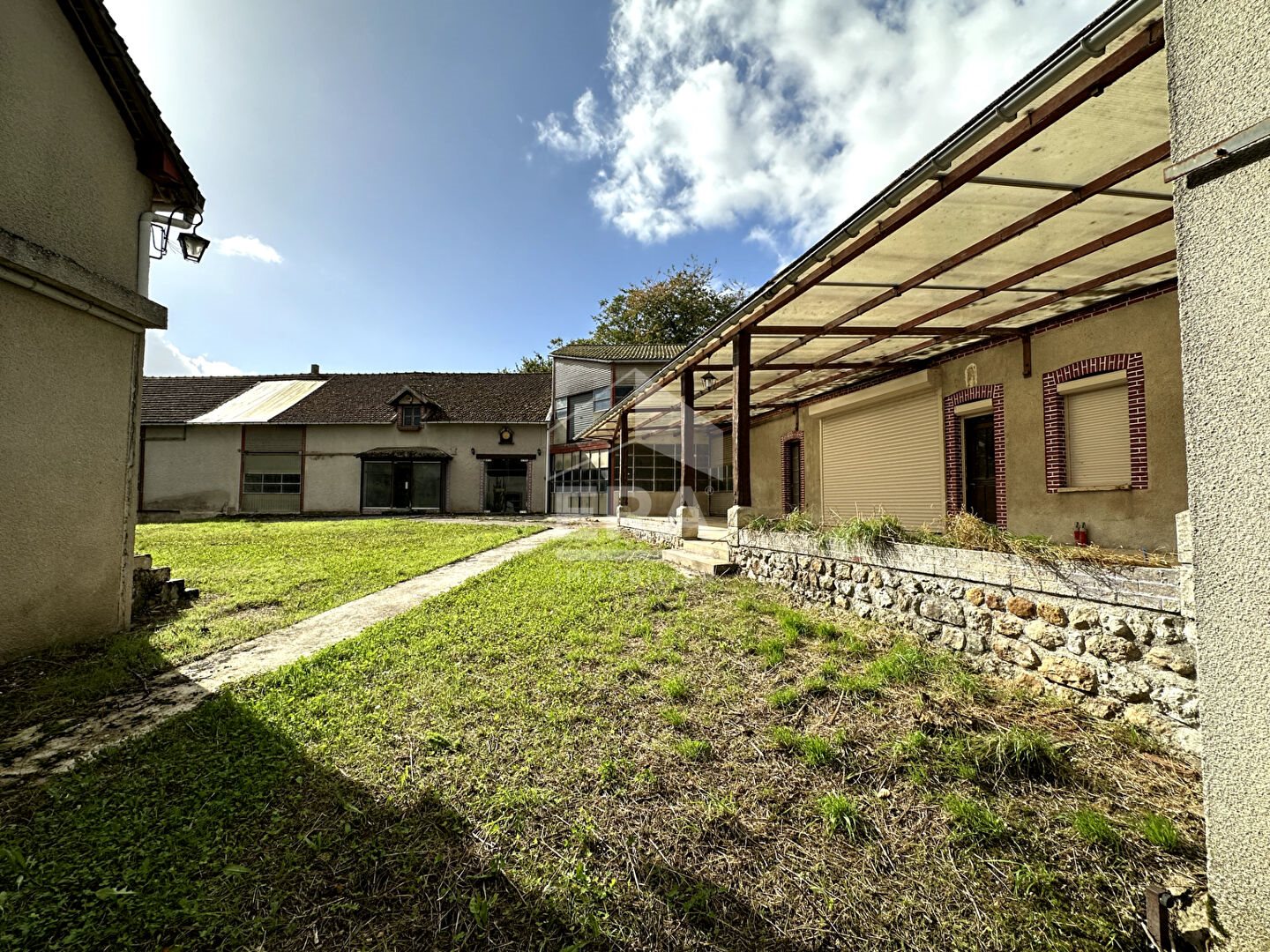 Maison à vendre, 1811m², Courcelles-en-Bassée