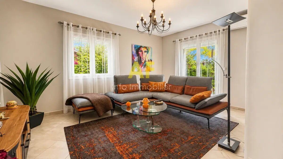 Maison à vendre, 139m², Saint-Raphaël