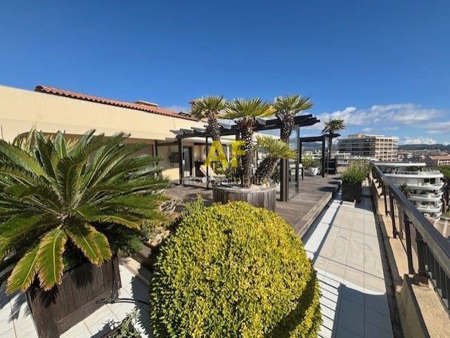 Appartement à vendre, 97m², Fréjus