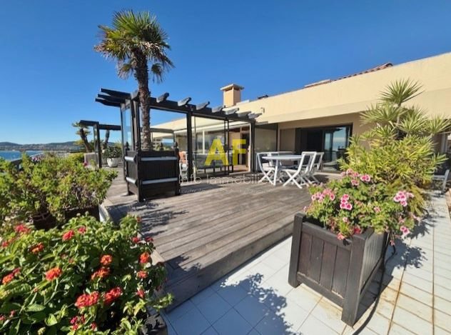 Appartement à vendre, 97m², Fréjus