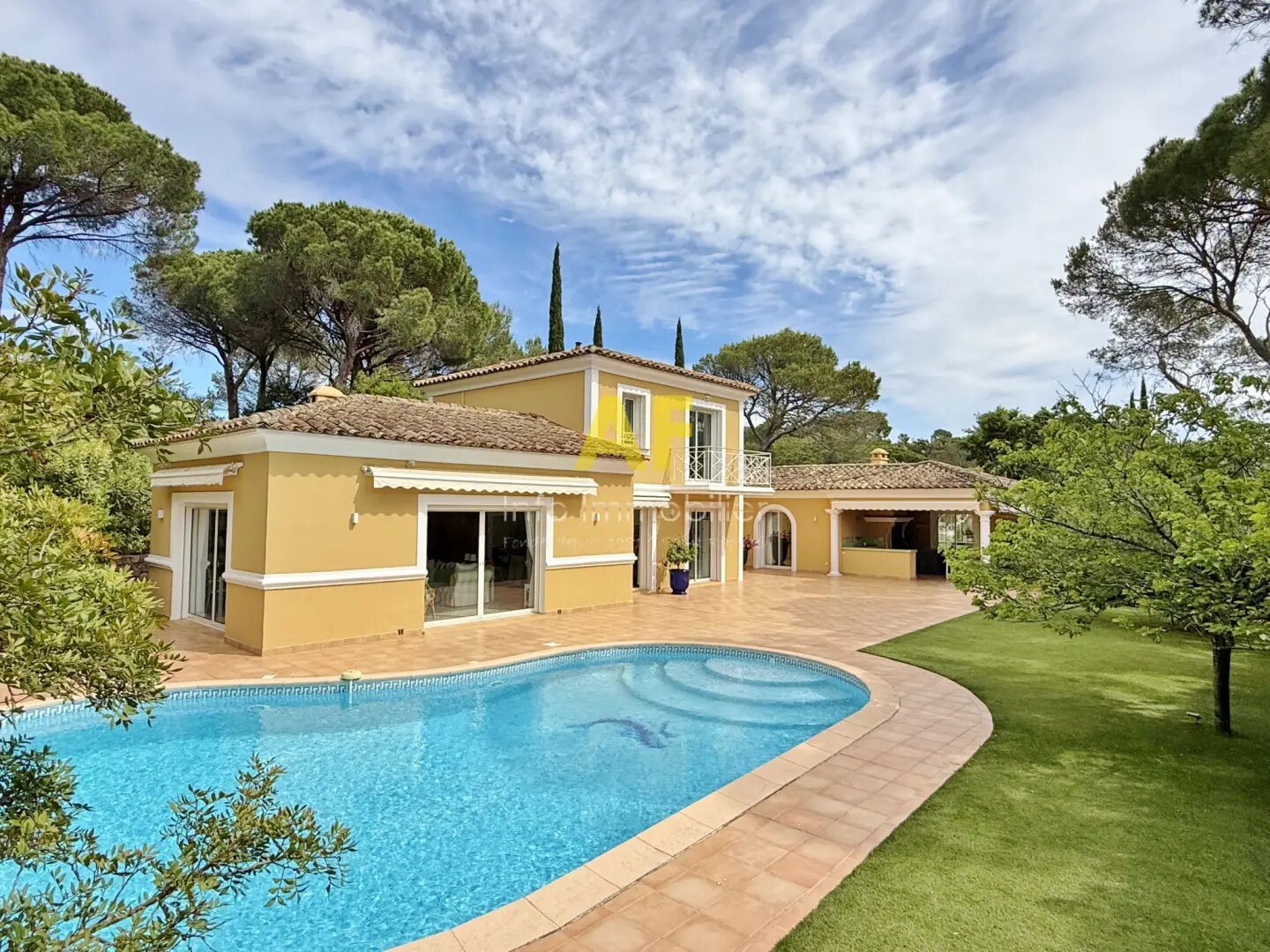 Maison à vendre, 185m², Saint-Raphaël