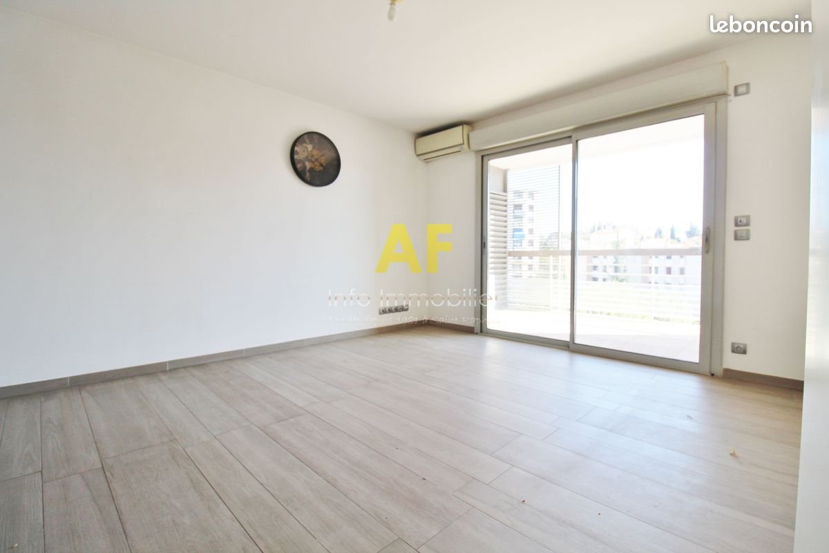 Appartement à louer, 45m², Saint-Raphaël